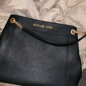 Michael Kors shoulder chain tote